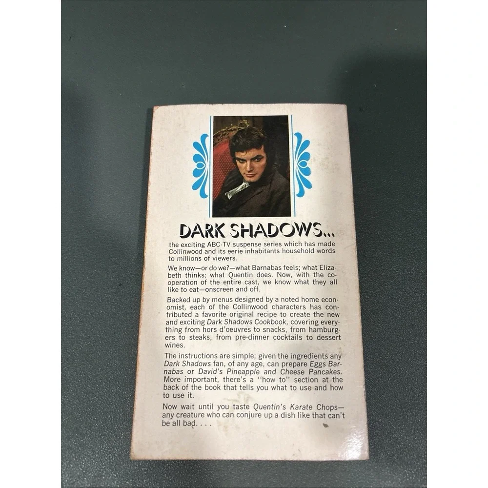 Vintage 70s The Dark Shadows Cookbook Jody Cameron Malis TV Horror First Edition